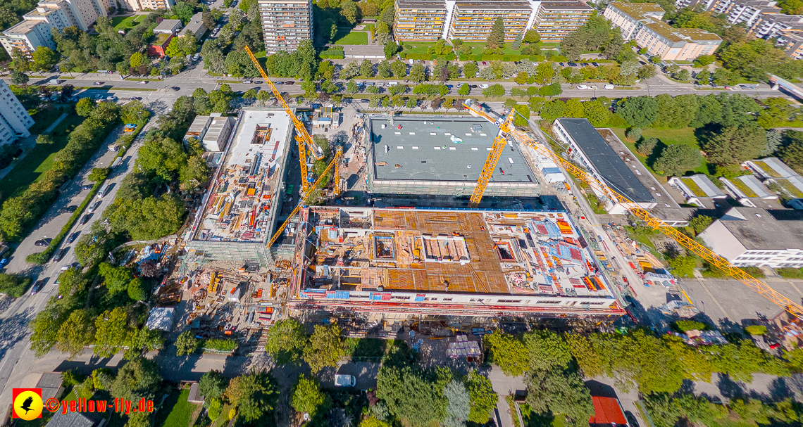 02.09.2022 - Baustelle Grundschule am Karl-Marx-Ring und Villa in der Niederalmstraße 16 in Neuperlach